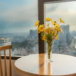 Studio River View-City View & Pool In Center - May Stays